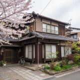 【2026年完全版】空き家解体補助金は自治体から給付される！最大100万円超の助成金活用と放置リスクの全貌